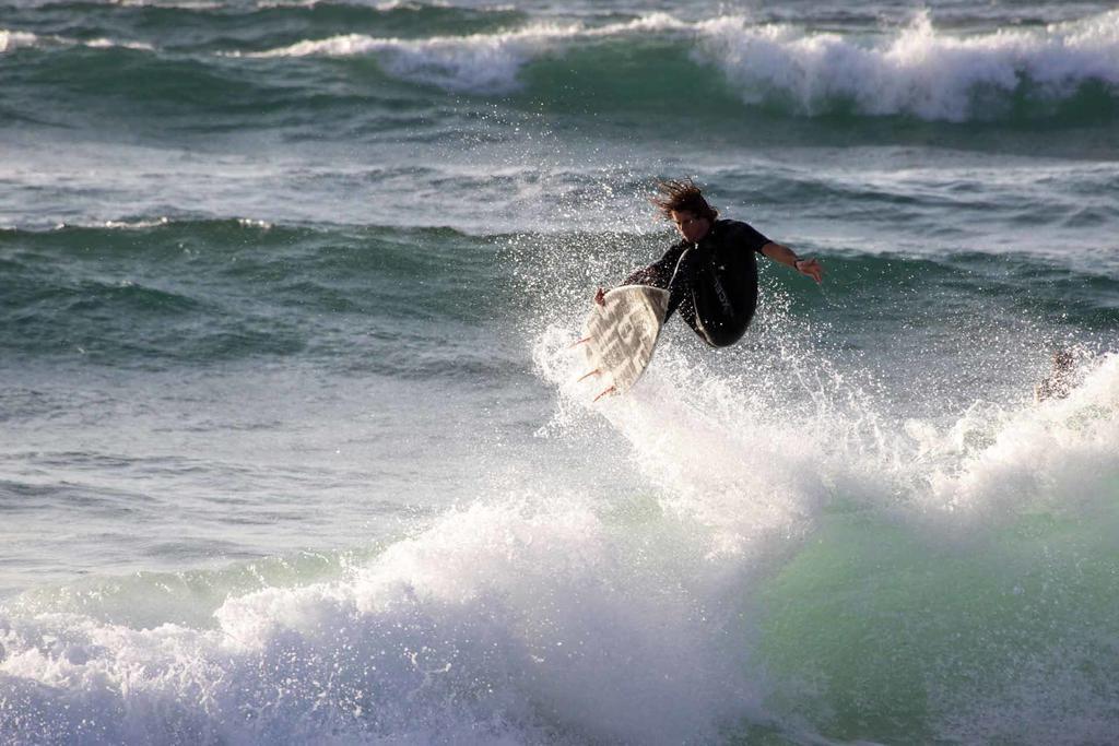 הוסטל אריסרייה Moka Surfhouse מראה חיצוני תמונה